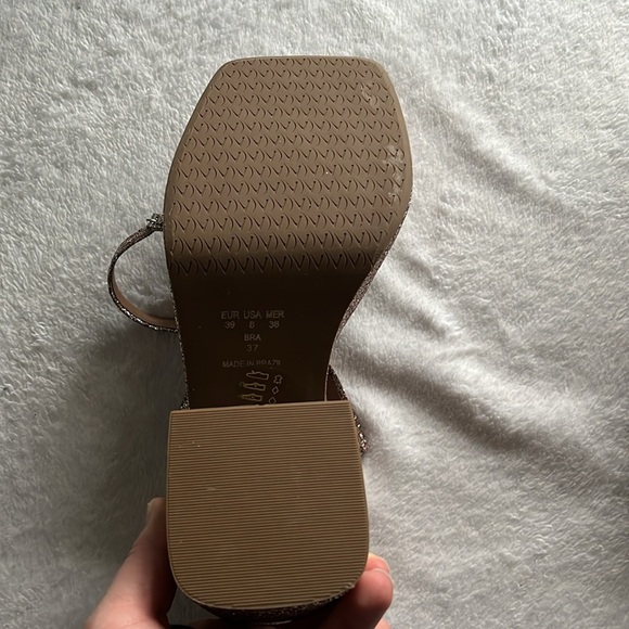 Vicenza Anthropologie Block Heels - Picture 5 of 7